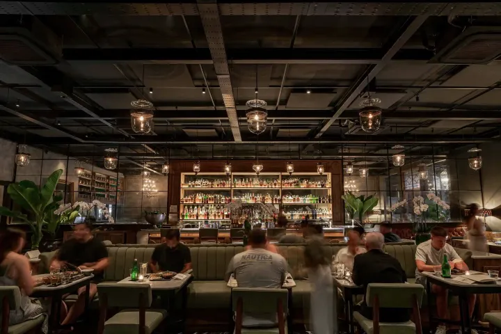 Local SEO Strategy for Increasing Restaurant Reservations in Seminyak