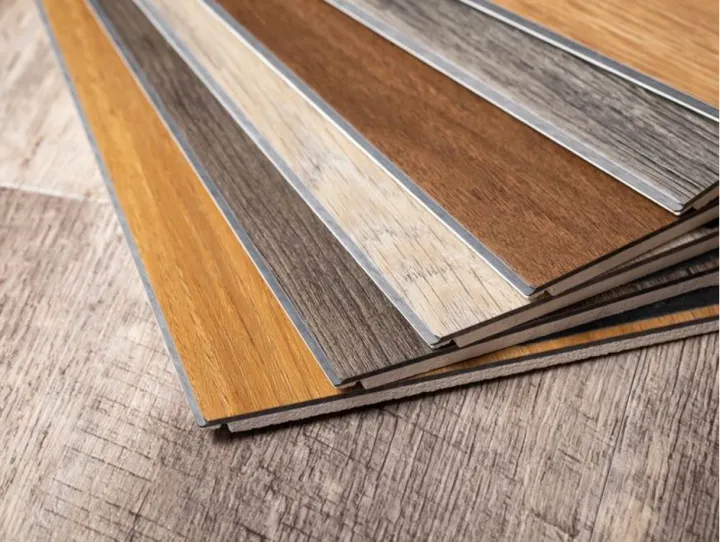 Lantai Sempurna untuk Rumah Impian: Kenali Jenis Vinyl yang Tepat